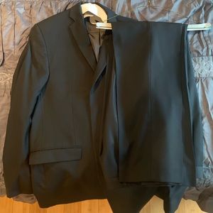 100% Wool Calvin Klein 2Piece suit